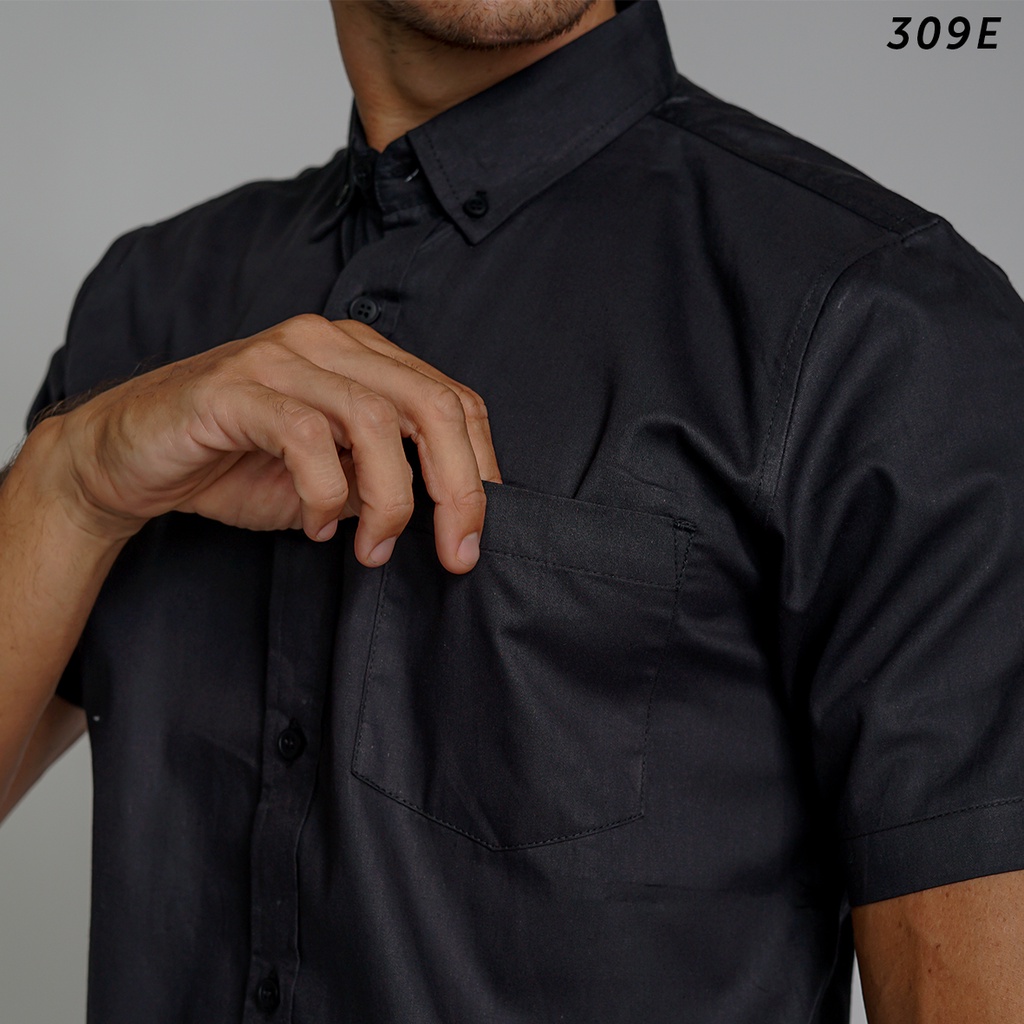 HSRM Kemeja Polos Pria Hitam Lengan Pendek Totti Shirt 309 E