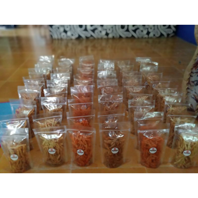 

Cemilan Stick dum dum "Rajanya rebahan