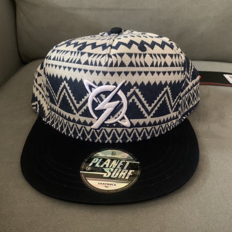 Topi snapback planet surf multico