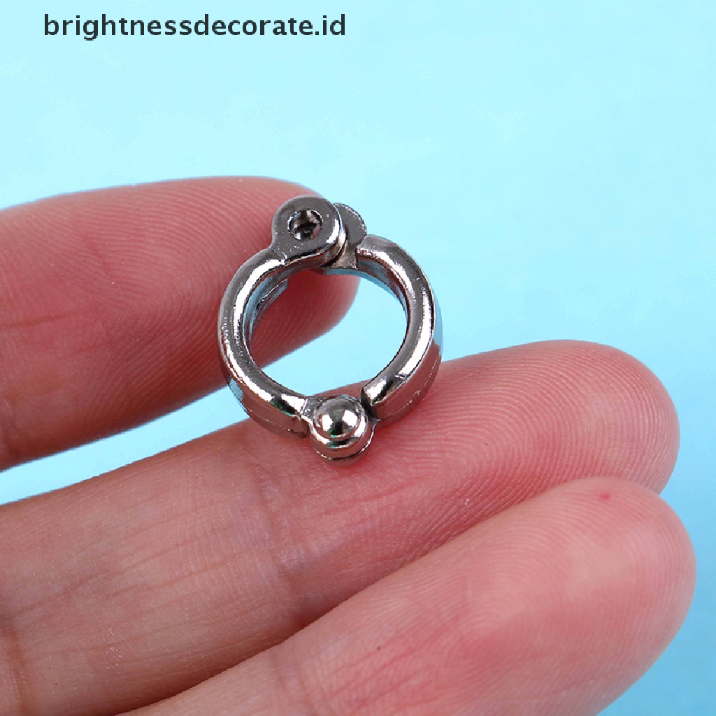 [Birth] 2 Pcs Hewan Peliharaan Burung Pelatihan Tali Cincin Klip Beo Terbang Aksesori Burung Merpati Kaki Cincin  [ID] Baju Kaos Distro Pria Wanita Lengan Panjang [ID]