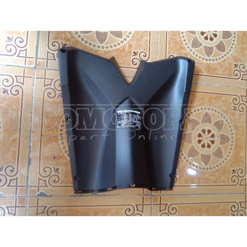 Dek kunci bawah/dasbor bawah/legsil kunci bawah Vario 125 old lama non original