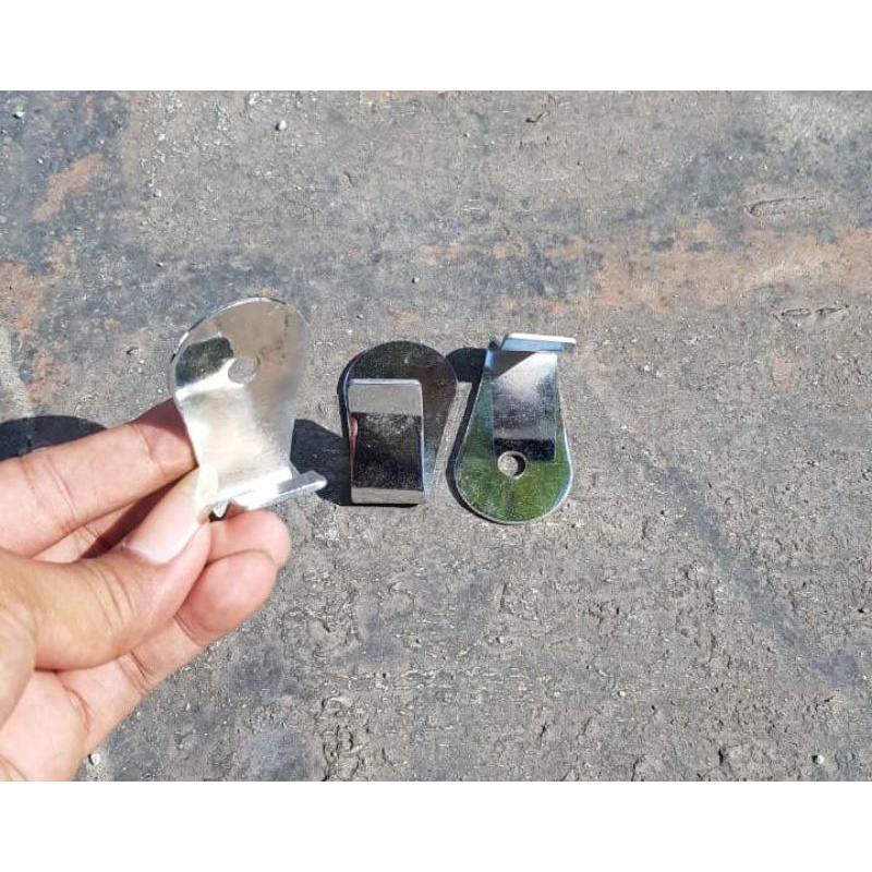 GANTUNGAN HOOK GANTUNGAN ATAU CANTOLAN BARANG HELM HONDA GRAND ASTREA STAR PRIMA LEGENDA C70 C700 C8