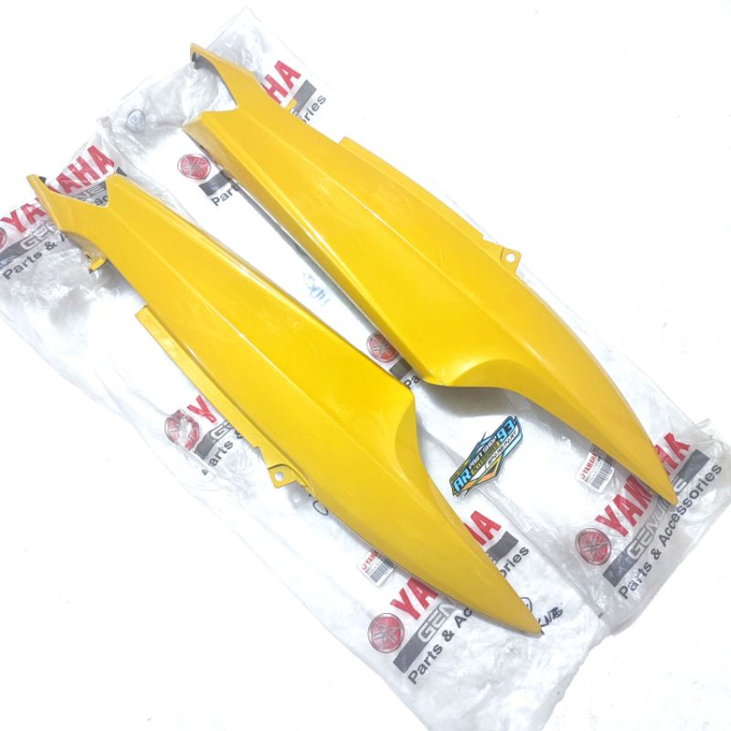 COVER BODI BODY BELAKANG MIO SPORTY 5TL OLD KUNING  ORIGINAL NEW YAMAHA 100%
