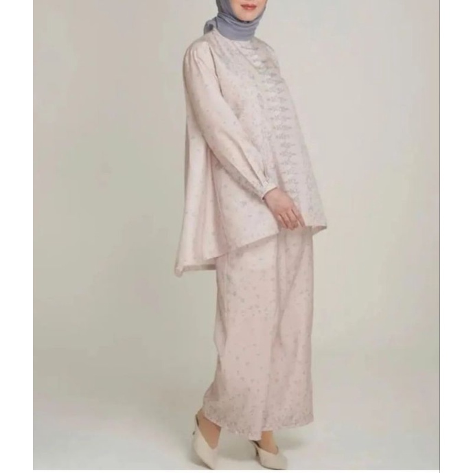 preloved ria miranda putiah set