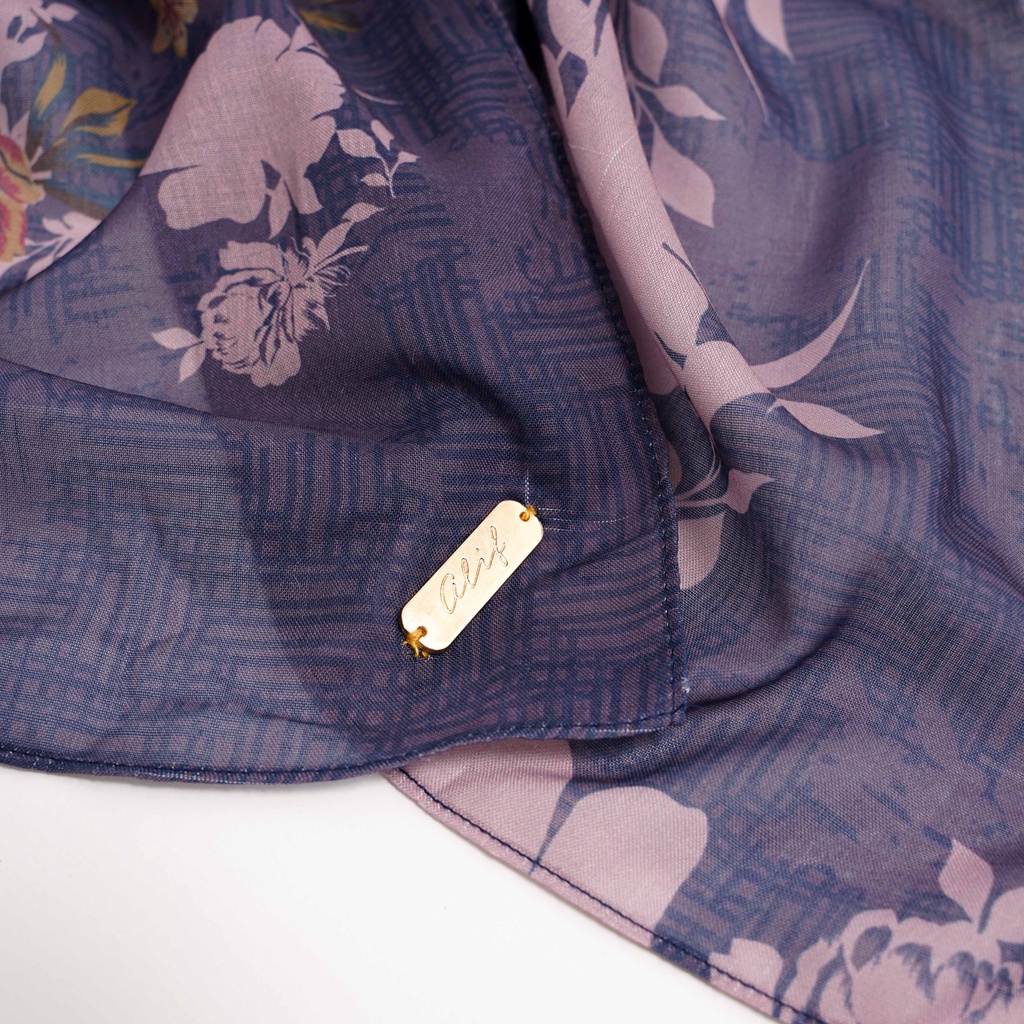 ALIF HIJAB SEGI EMPAT MOTIF PARIS PREMIUM KOREA - MAGELLAN IN VINTAGE INDIGO ( SPR-D3-001 )