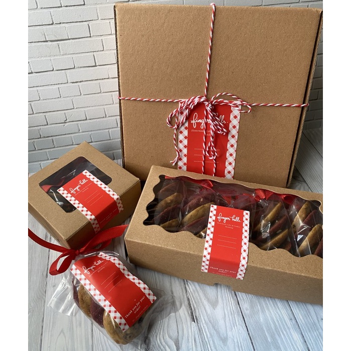 

Terlaris ✨ - Hampers Mixed Cookies Crunchy (Original & Red Velvet) Fingerhills - Big 2.1.23