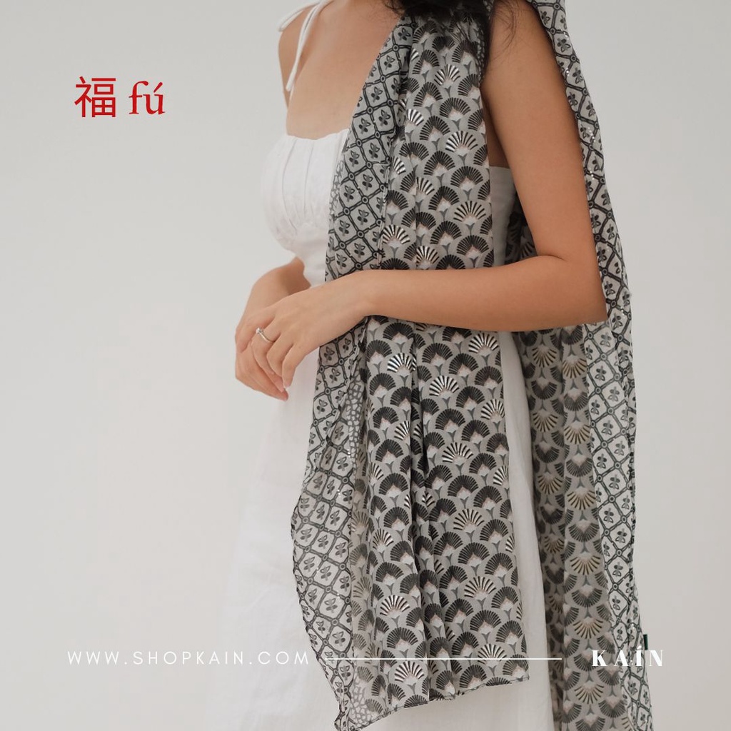 SHOPKAIN Shaan Shawl in Charcoal - 福 Fú Collection