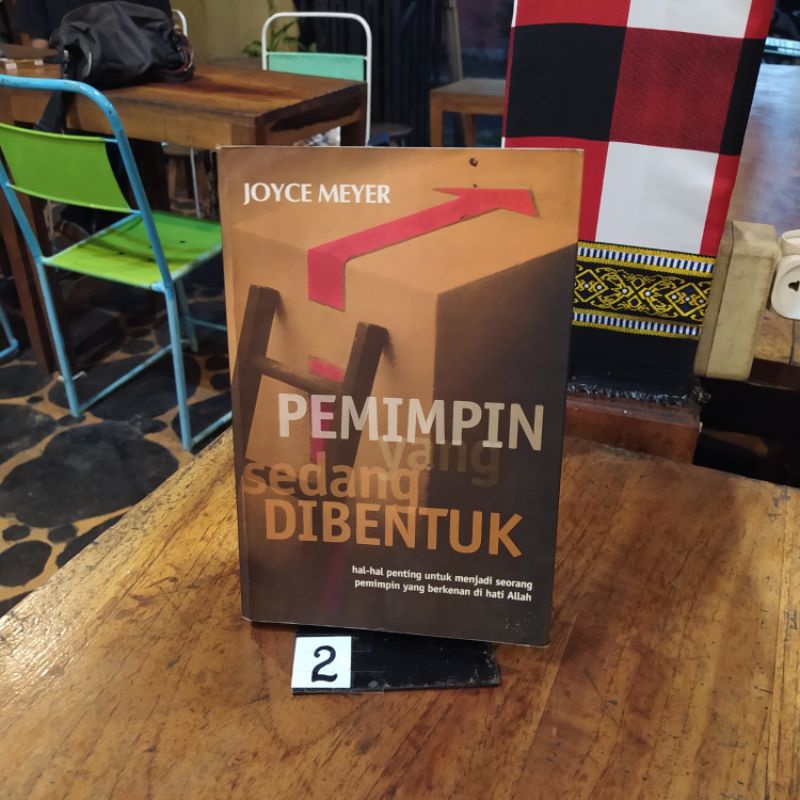 Jual Buku Pemimpin Yang Sedang Di Bentuk By Joyce Meyer Shopee Indonesia