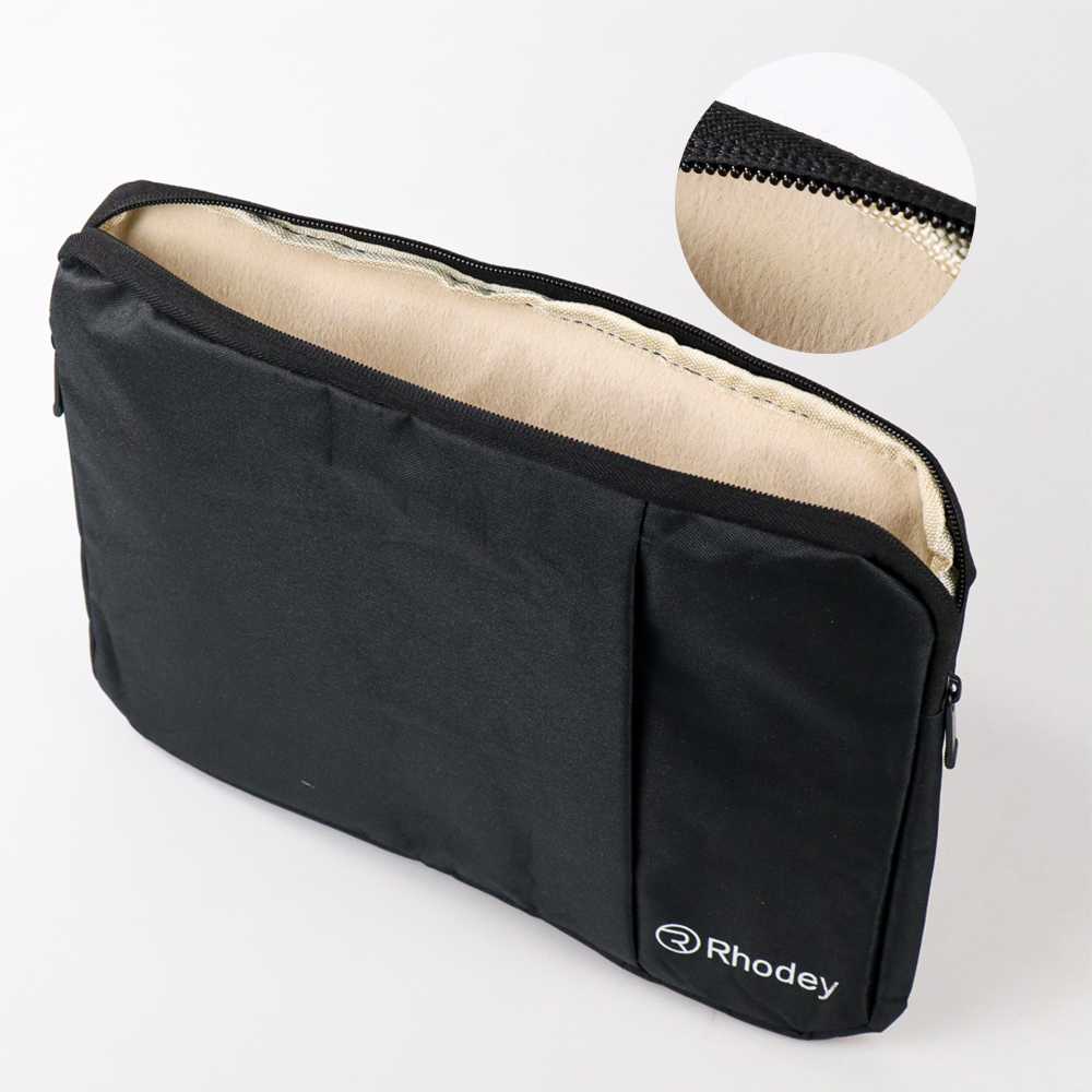 Sarung Sleeve Case for Laptop  berbahan halus - L123F