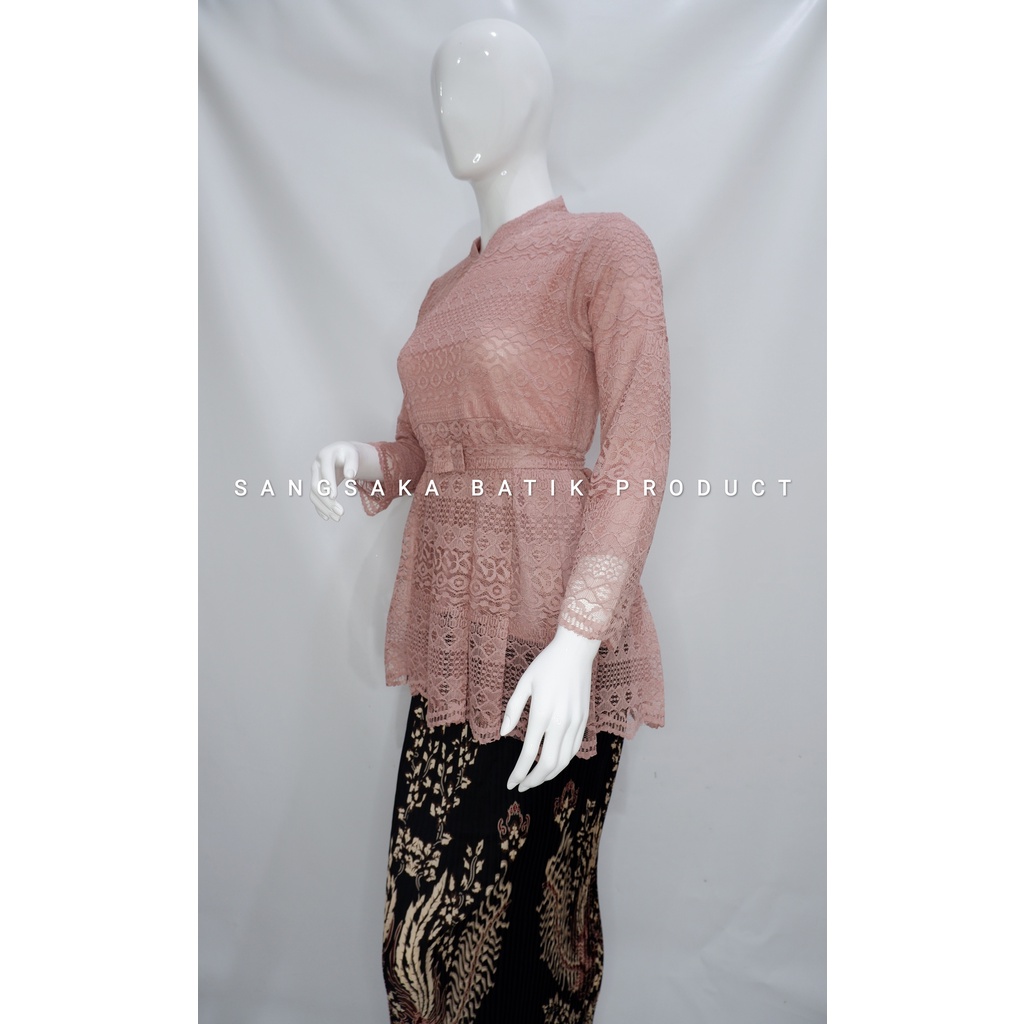 Kebaya Tunik Brokat / Kebaya Tunik / Kebaya Modern / Kebaya tile / Kebaya Favorite / Batik Couple / Kebaya Sanghai