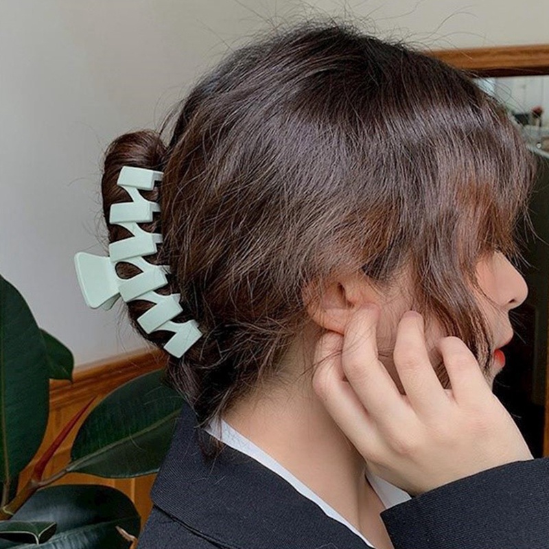 Jepit Rambut Bentuk Tidak Teratur Cakar Rambut Matte Solid Elegan Untuk Aksesoris Rambut Wanita Perempuan