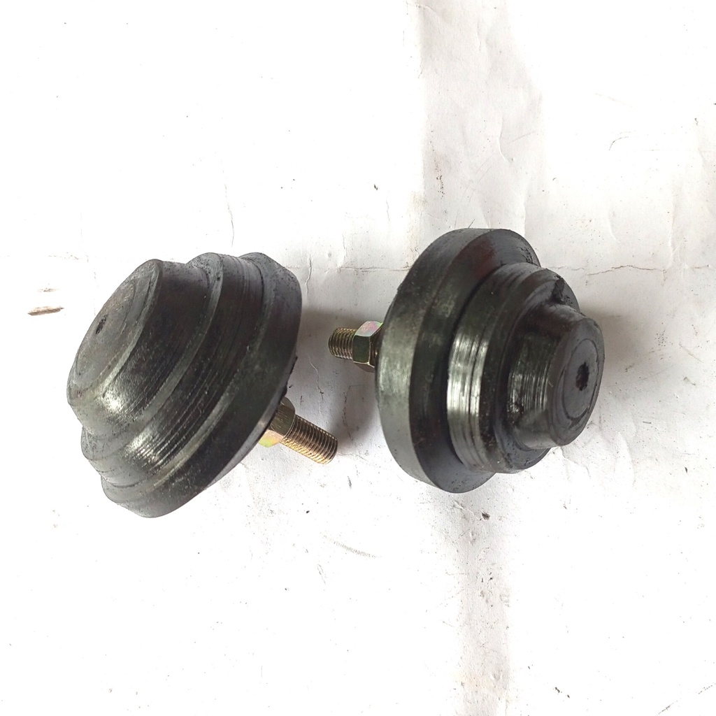 Stopper Sayap Depan Strada Pajero Innova fortuner Bahan Spon Harga 1 set isi 2 pcs