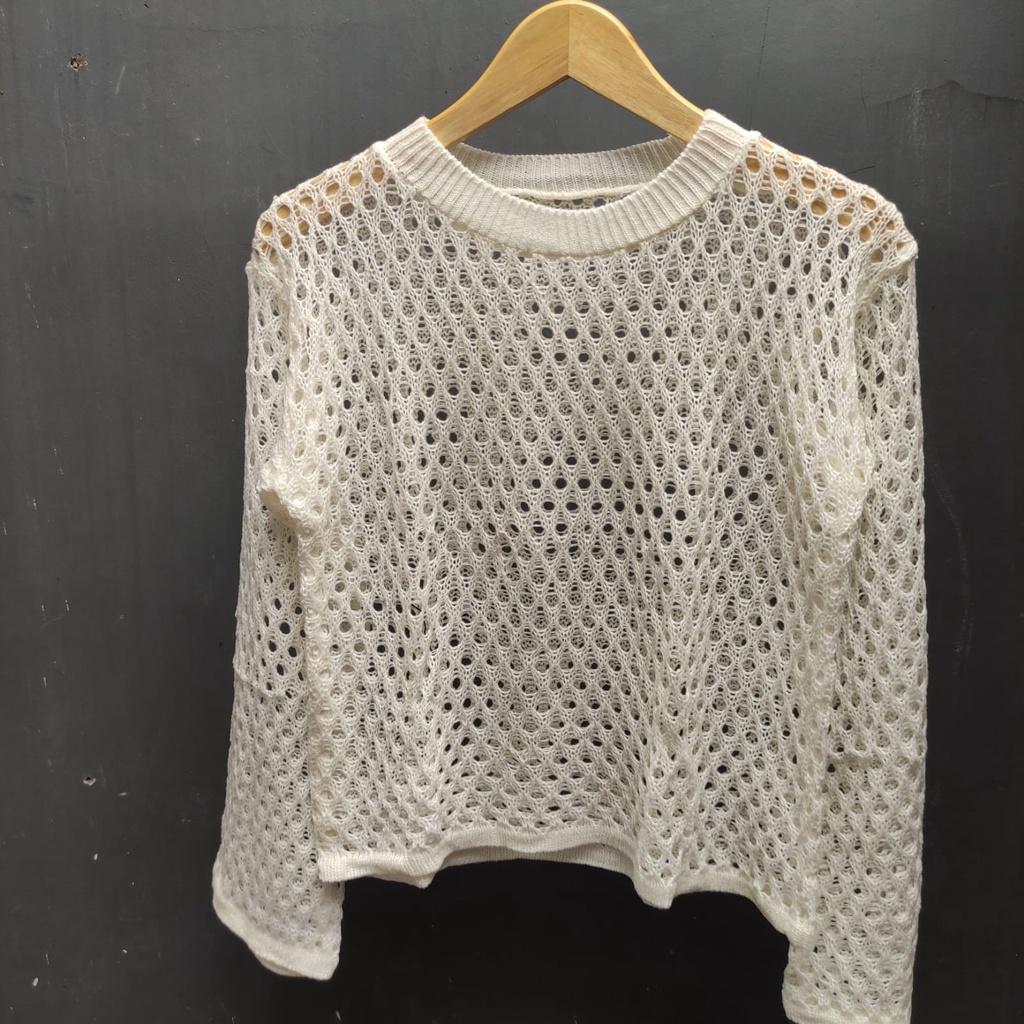 Crop Top Rajut Jaring/outer rajut jaring