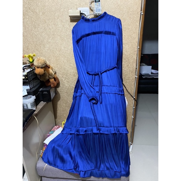 Preloved Biru Elektrik Midi Dress Silk Satin Rampel Layer Dingin Mewah Polos Muslim COD Gamis Tali