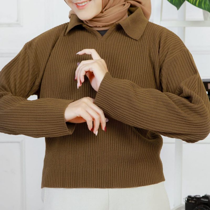 Layla Stripe Knit /Knit/Knitted/Rajut/Cardigan/Pakaian Wanita/Rajut/CropTop/Blaster