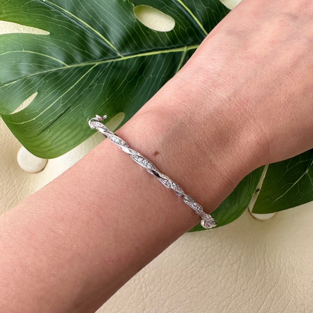 Gelang Kaku Emas Putih 17K 750 Fashion Zircon 8.11 Gram