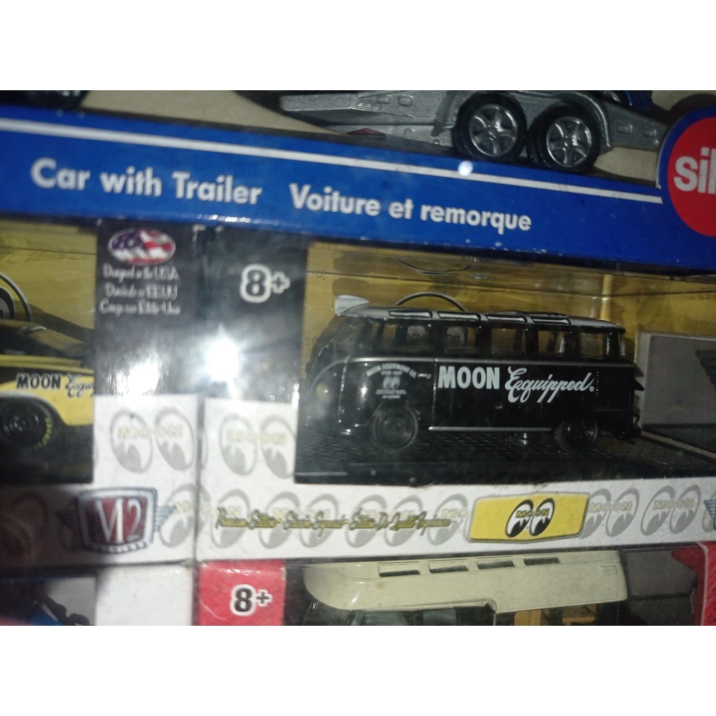 M2 machines 1959 VW Volkswagen microbus deluxe USA Mooneyes ban karet open kap mesin belakang