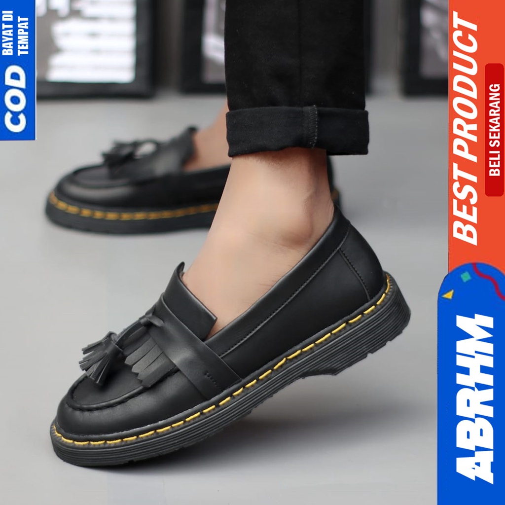 Sepatu Loafers Pria Docmart Tassel Formal Pantofel Kerja Kantor Hitam Abrhm