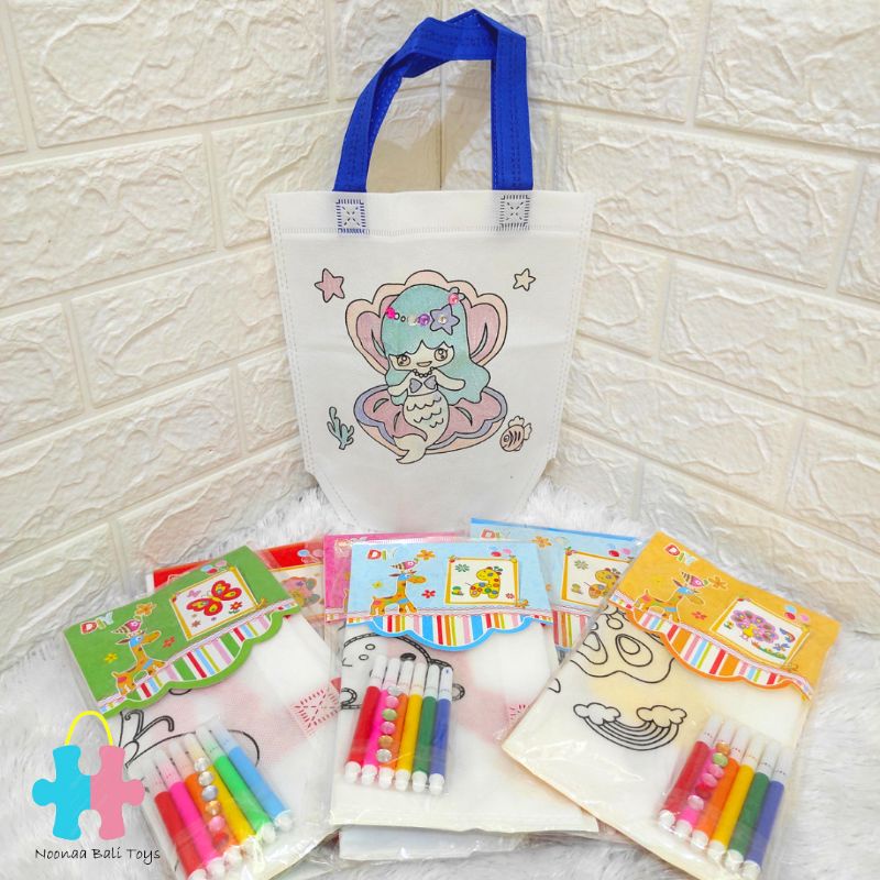 

DIY Graffiti Bag - Souvenir Ulang Tahun - Goodie Bag