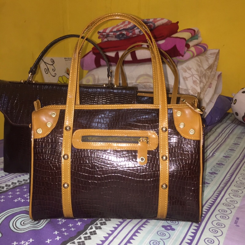 TAS KULIT WANITA / TAS KULIT ASLI GARUT / TAS KULIT SAPI / TAS GARUTAN