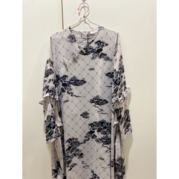 preloved top ria miranda size S