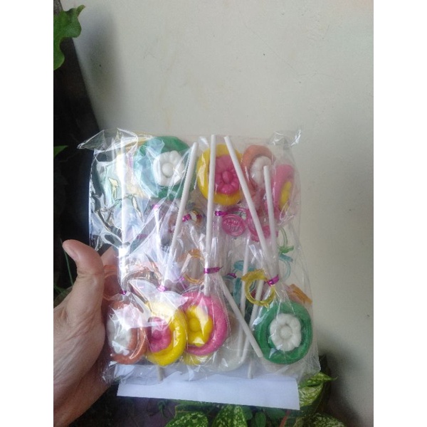 

20 PCS PERMEN LOLIPOP 4CM BUNGA BULAT/LOLIPOP KARAKTER/PERMEN LOLIPOP 4 CM BUNGA BULAT (20PCS)/PERMEN LOLIPOP BUNGA 4 CM ISI 20 PCS/PERMEN LOLIPOP 4 CM BULAT ISI 20 PCS/ PERMEN LOLIPOP KARAKTER WARNA WARNI