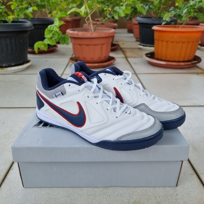SEPATU FUTSAL NIKE GATO LTR 2 WHITE BLUE IC-SEPATU FUTSAL NIKE-FUTSAL