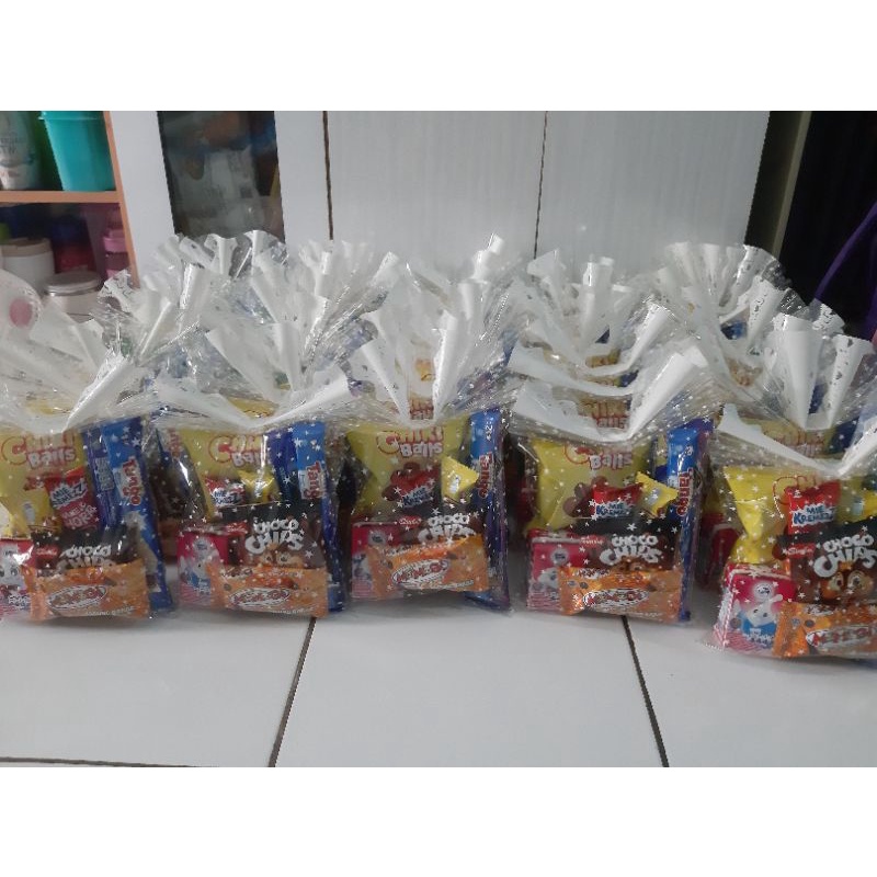 

Snack Ultah request isi