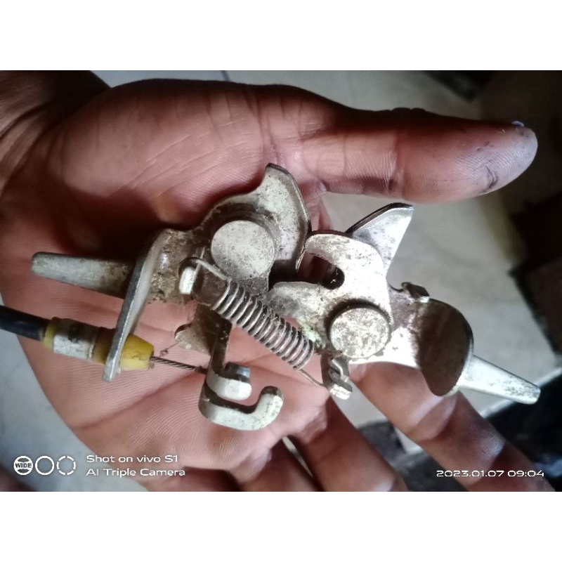 kunci jok jog kuncian jok honda vario125 old vario 125 original bekas