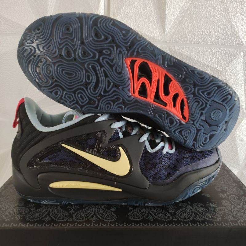 SEPATU BASKET KD 15 BEGINNING