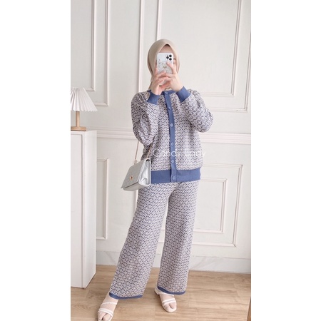 Davia Knit Set