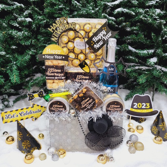 

Paket Dekorasi Hampers Tahun Baru Parcel Hadiah Kue Kering 007