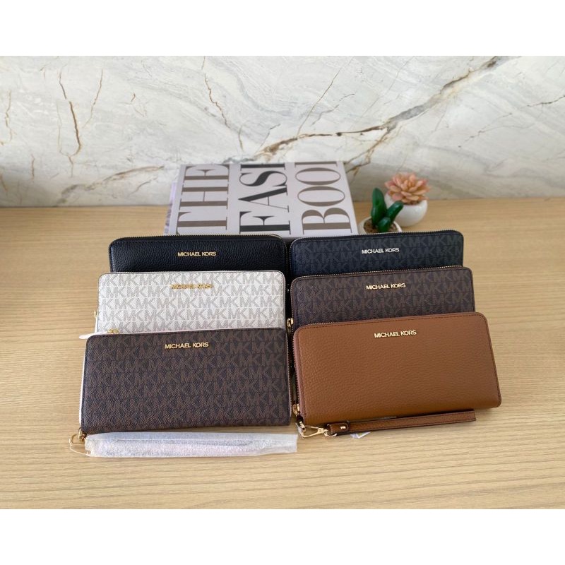 MK Jet set travel (long wallet)