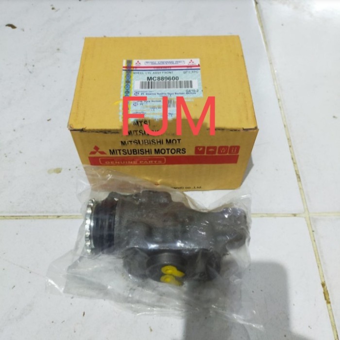 wheel cylinder front bak / master rem roda depan canter ps125 MC889600