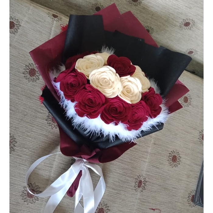 PROMO-Buket bunga mawar flanel untuk hadiah wisuda, anniv, ultah, dll-3.1.23