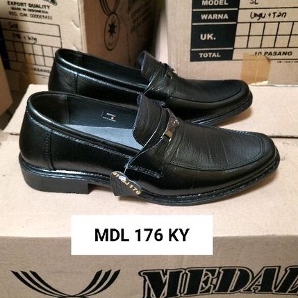 Sepatu kulit pantofel pria MEDALI sepatu kerja formal tampil lebih keren