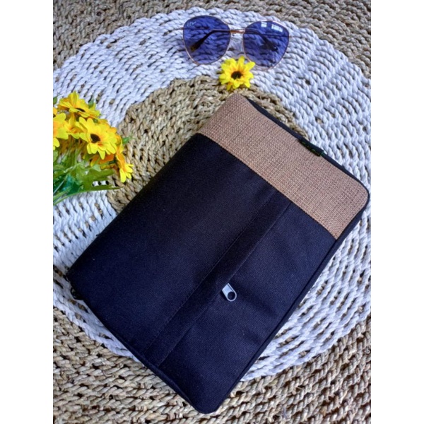 

Sampul/Cover Al Qur'an Makna + saku alat tulis, Al Quran Bacaan, Al Quran B6, Hadist (motif polos kombinasi sesuai gambar)