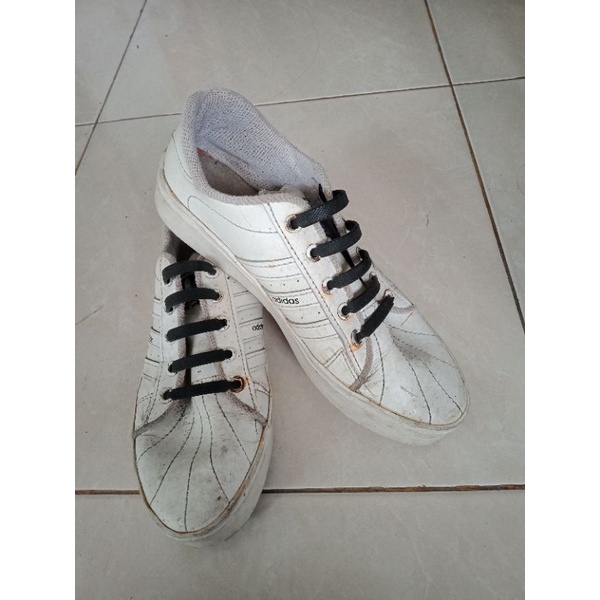 PL sepatu cewe