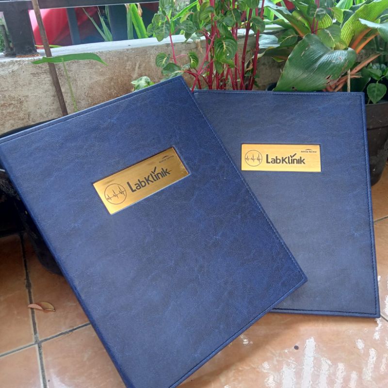 

COVER BUKU MENU logo digrafir(grafo) ukuran A4 dibaut/Ring