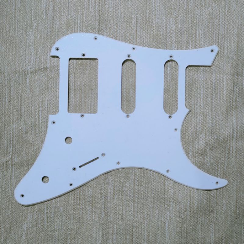 Pickguard Gitar Yamaha Pasifica HSS Original
