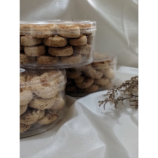 

Sagu Keju / Kue Kering Lebaran / Hampers Lebaran Surabaya