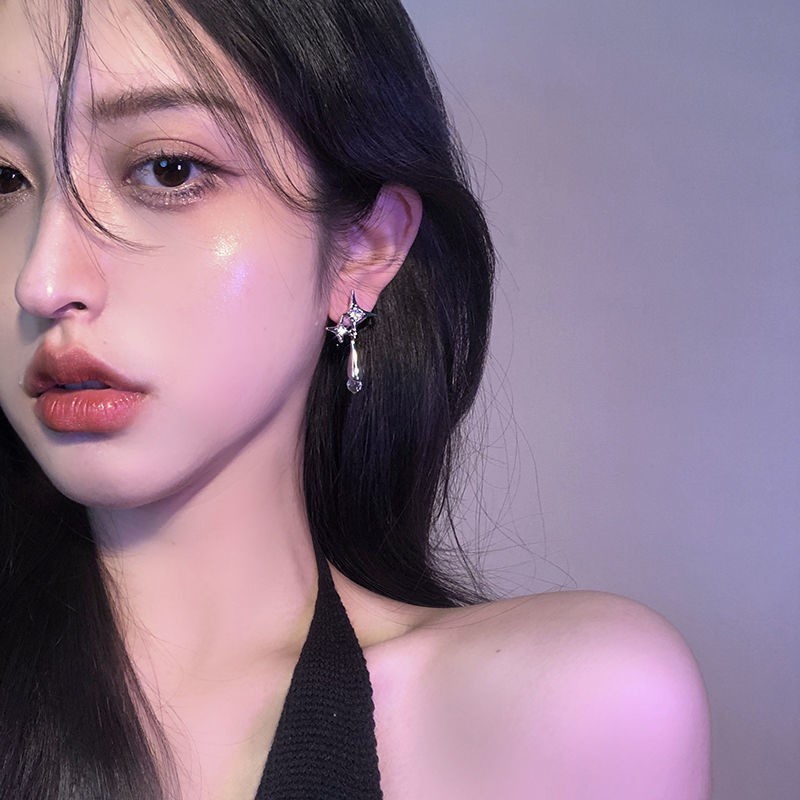 [Seri Tetesan Air Lava] Logam Lava Drop Earrings Aksesoris Temperamen Kepribadian Mewah Ringan Sederhana