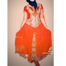 PL gaun pengantin mewah warna maroon