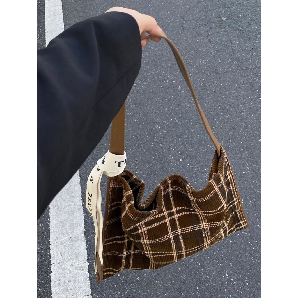 ❀Ceruk baru berkapasitas besar commuter tote casual all-match canvas portable tas wanita gaya Jepang dan Korea ringan