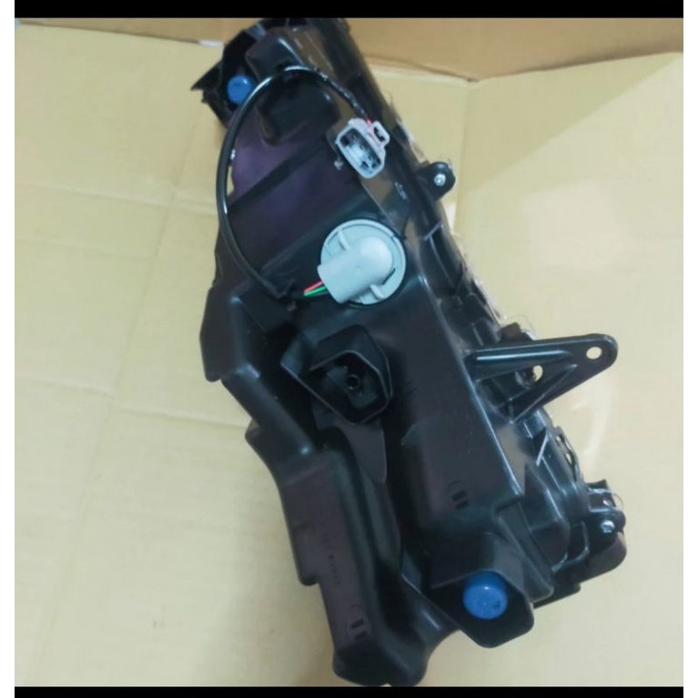 lampu sein LED bemper depan Fortuner vrz 2021-up original toyota