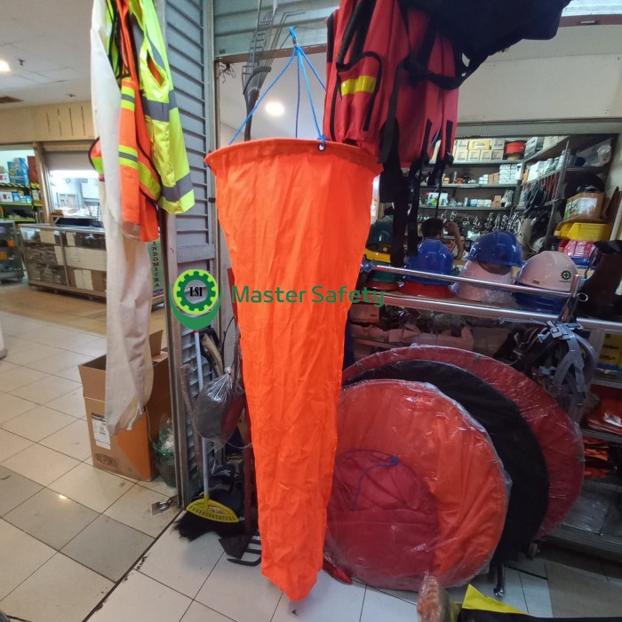 WINDSOCK/PETUNJUK ARAH MATA ANGIN