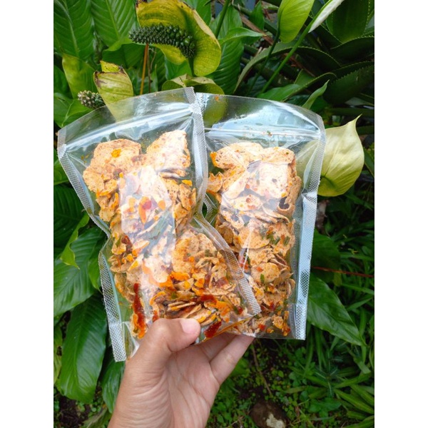 

Basreng kriuk pedas 80gr. murah. bumbu daun jeruk Basreng pedas kriuk Basreng bumbu daun jeruk Basreng kering