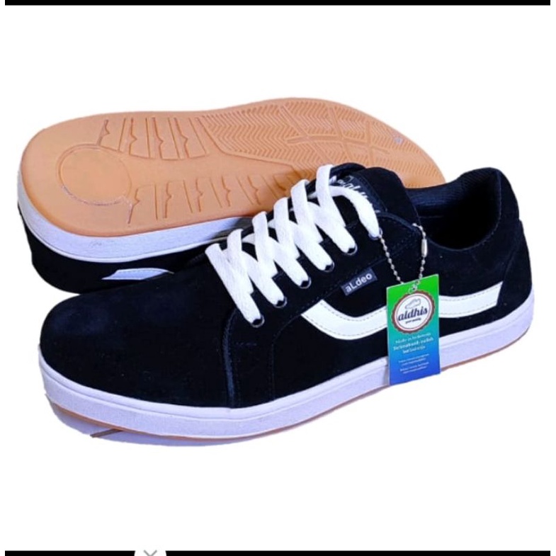 SEPATU VANS SEKOLAH KASUAL HITAM OLDSKOOL /PUTIH PRIA