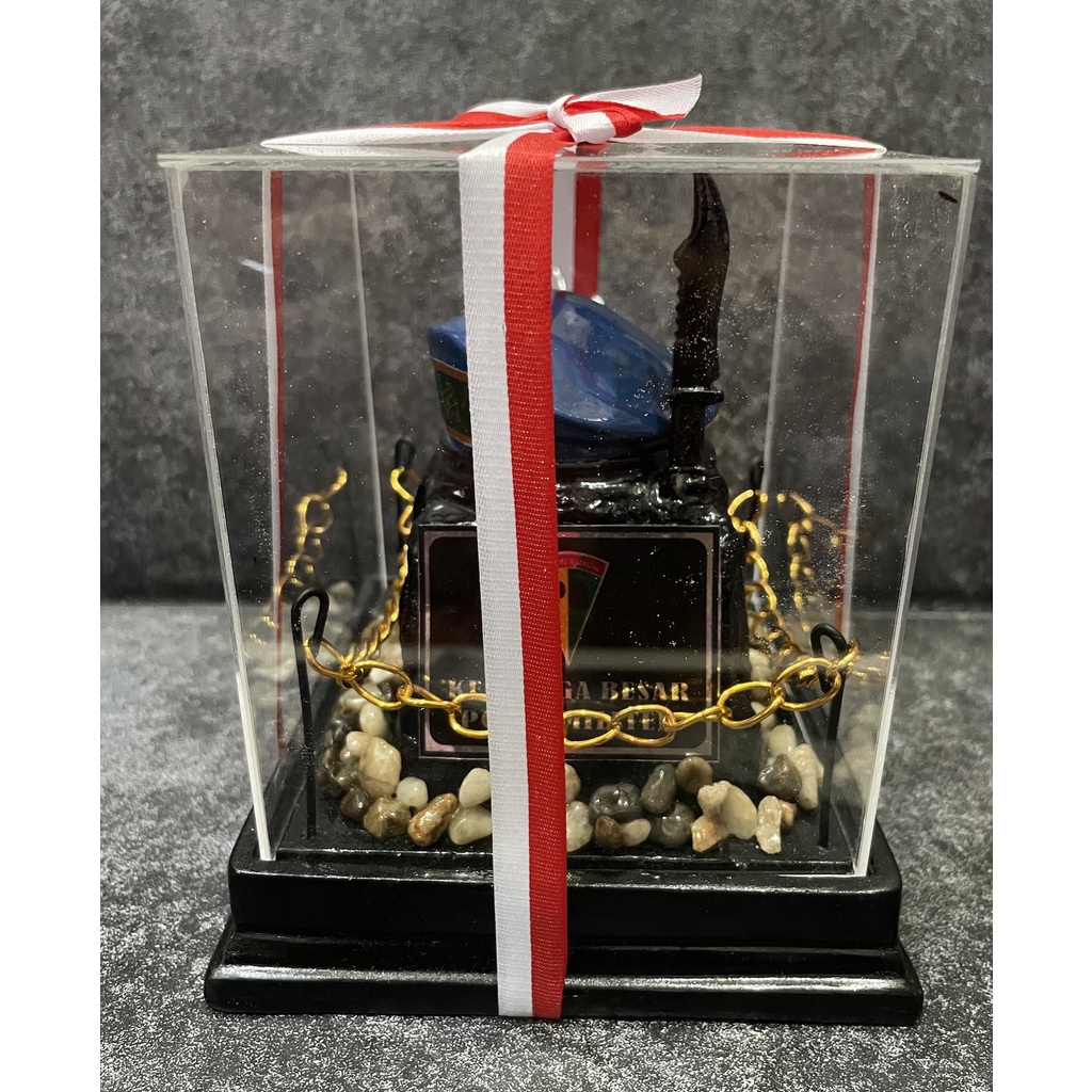 Miniatur PM (K) - Miniatur Baret Polis* Militer - Miniatur Patung PM