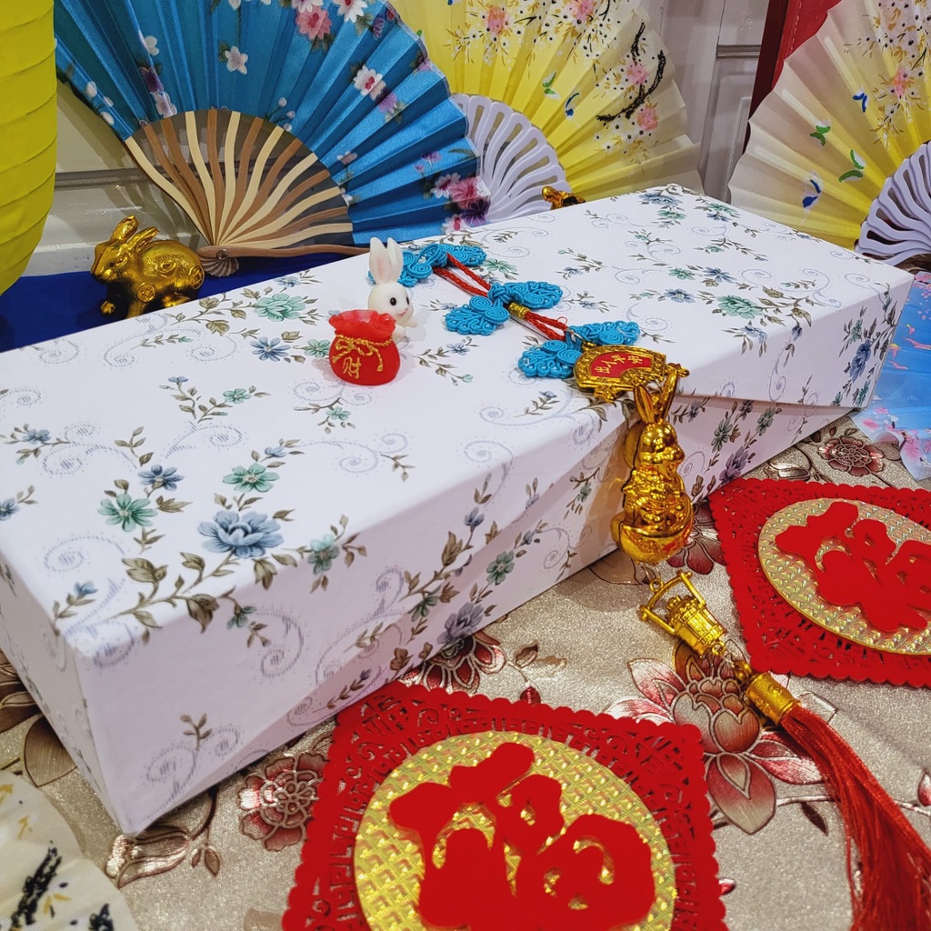 

Paket Dekorasi Hampers Imlek Parcel Hadiah Kue Kering 002